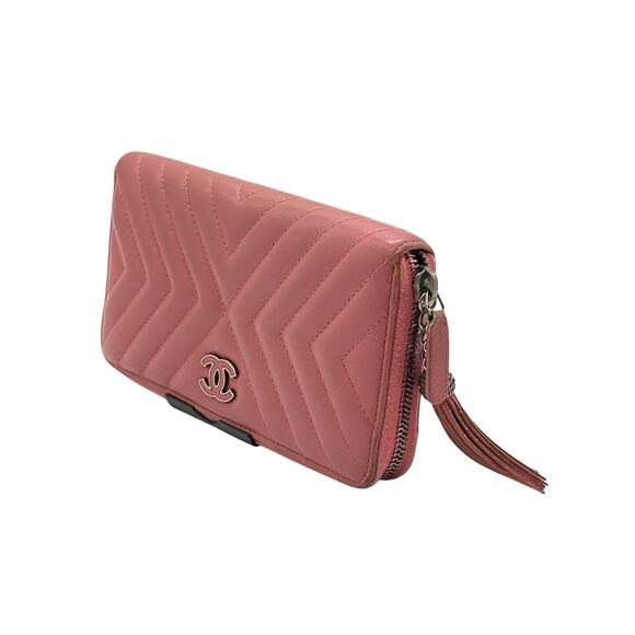 Chanel Caviar Quilted Large CC logo Zip Around Wallet Pink*Very Nice Condition - Picture 4 of 16